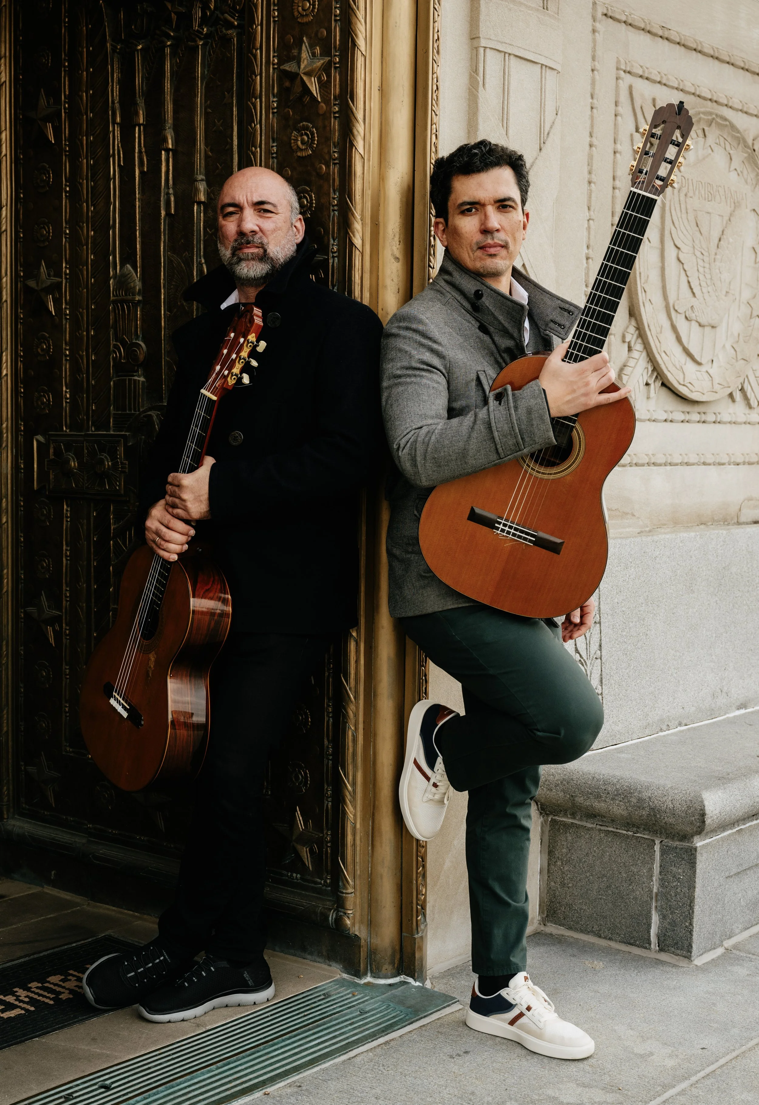 Petar & Daniel Guitar Duo — full-length portrait at the doors